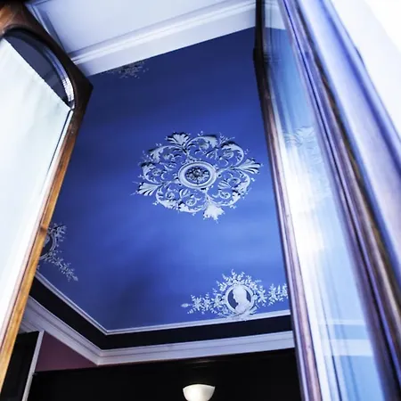 Art Fashion House Luxury Bed & Breakfast 3*